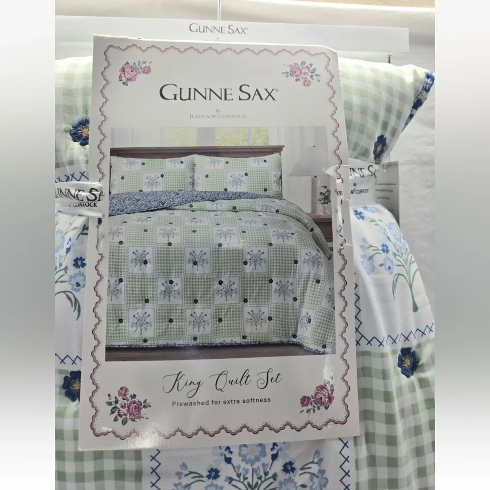 NWT Gunne Sax by Jessica McClintock King Floral Ruffle Plush Comforter Quilt Set